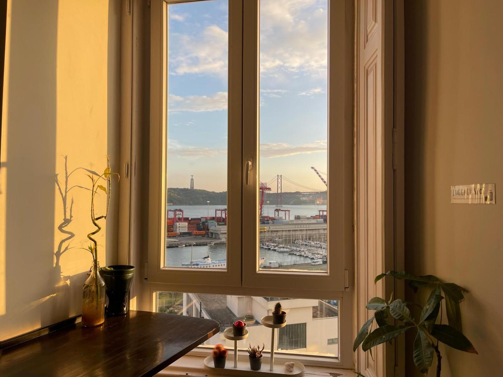 Embassy Arriaga Private Elegance Rooms In Stylish Shared Apartment Lisboa 外观 照片