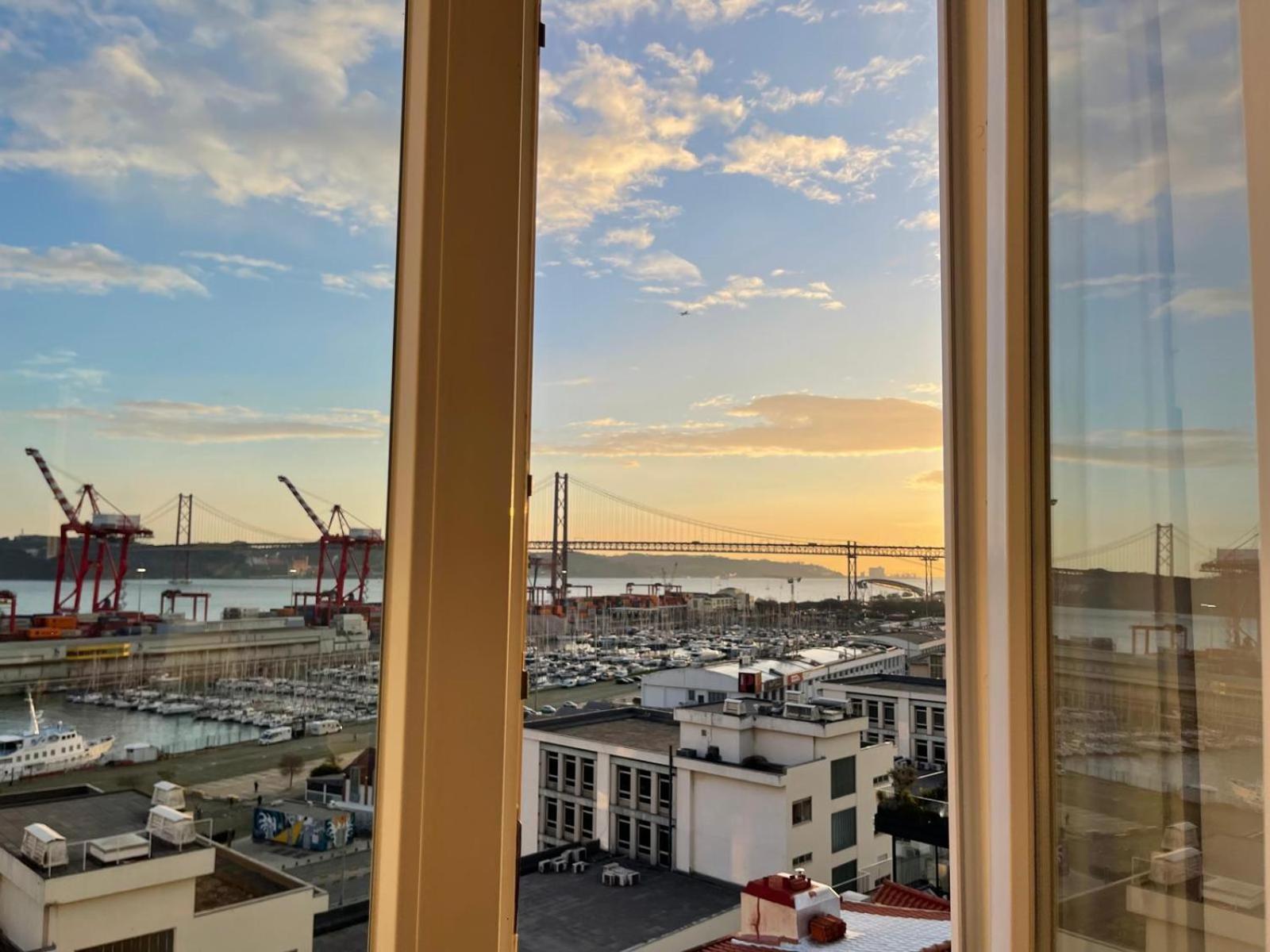 Embassy Arriaga Private Elegance Rooms In Stylish Shared Apartment Lisboa 外观 照片