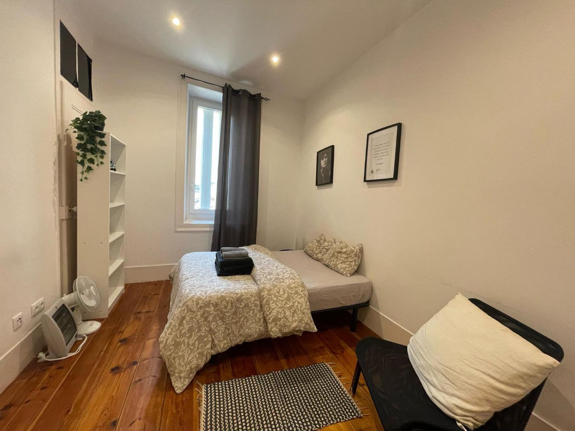Embassy Arriaga Private Elegance Rooms In Stylish Shared Apartment Lisboa 外观 照片