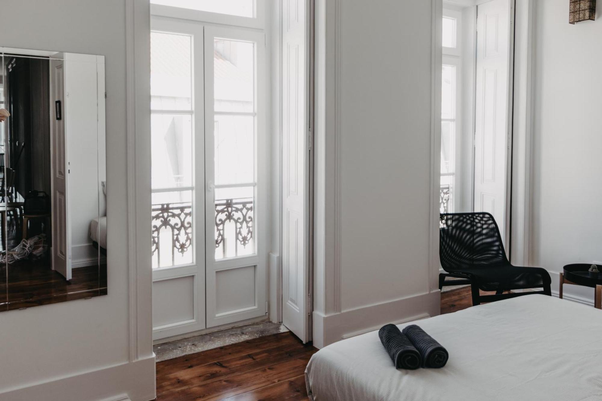 Embassy Arriaga Private Elegance Rooms In Stylish Shared Apartment Lisboa 外观 照片