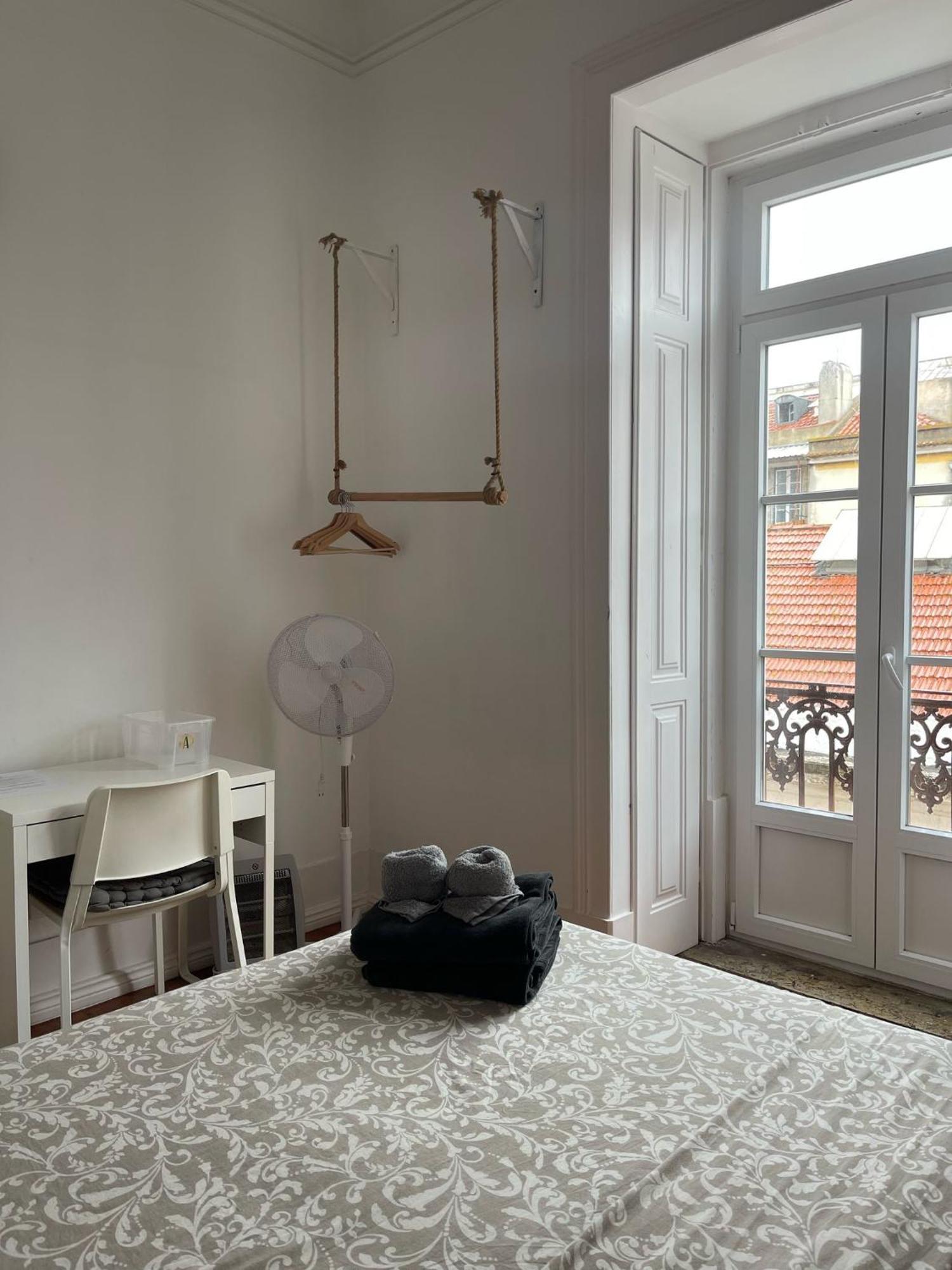 Embassy Arriaga Private Elegance Rooms In Stylish Shared Apartment Lisboa 外观 照片